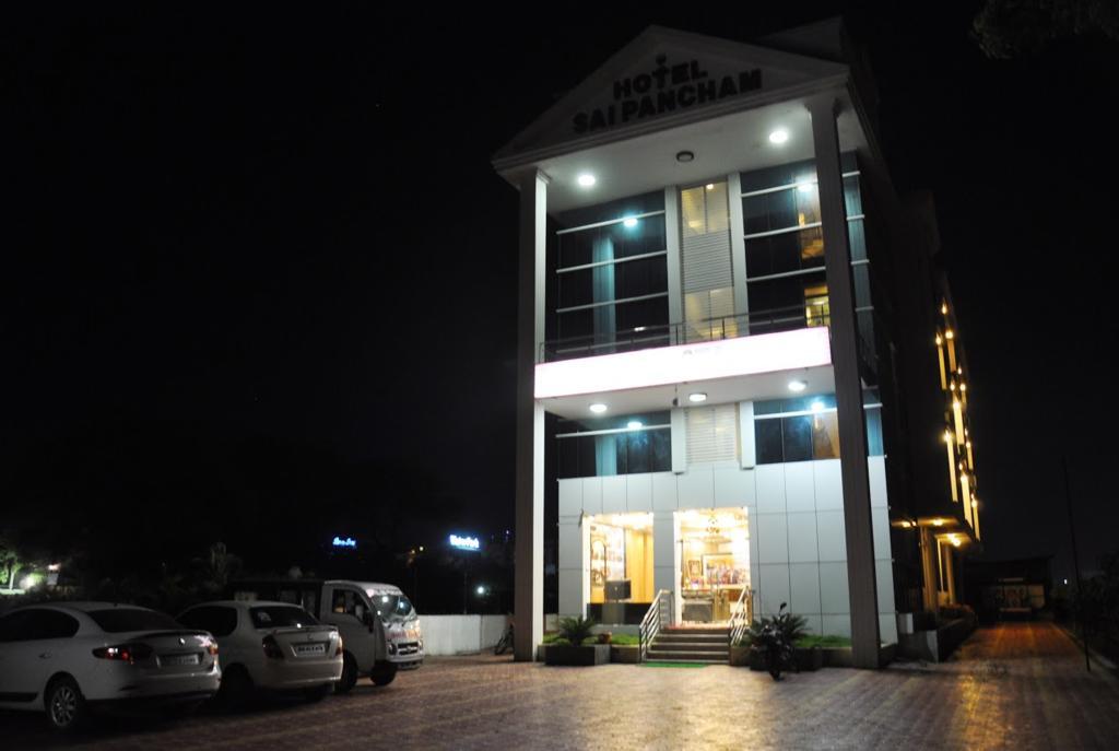 Hotel Sai Pancham Sirdi Kültér fotó